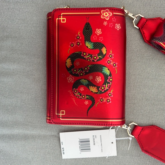 Red Designer Women's Bag Betsey Johnson Pretty Crossbody Bag - NWT - Picture 2 of 16